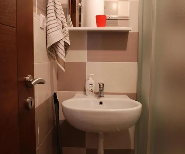 Svetogorska Apartament *